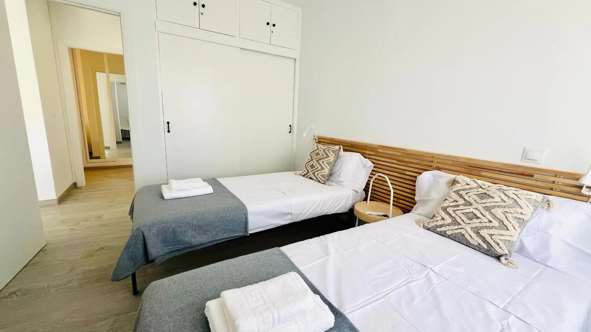 Apartment Los Boliches, Nuevo, 3D, Wifi, Aacc, Para 8 Fuengirola